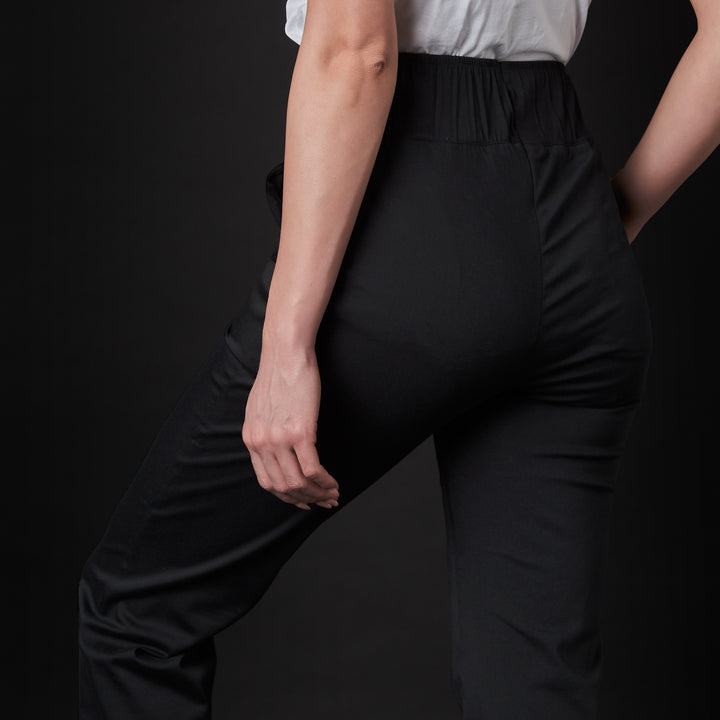 pantalón para mujer en color negro